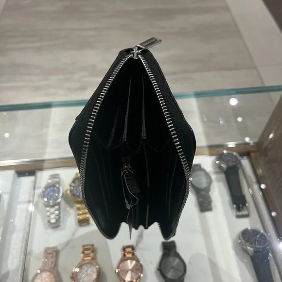 Michael Kors Men's Logo Printed Tech Zip Around Wallet 36U9MCRE3B BLACK - Picture 8 of 9